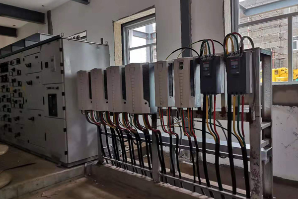 一腔熱血暖寒冬，拼搏奮進(jìn)保節(jié)點(diǎn)——來自工程前線的報(bào)道